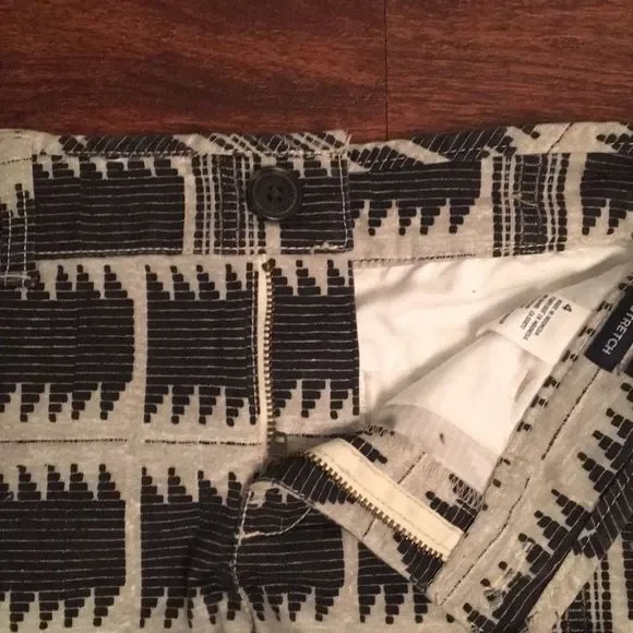 New American Eagle Midi Stretch Print Shorts 4 - Picture 2 of 5